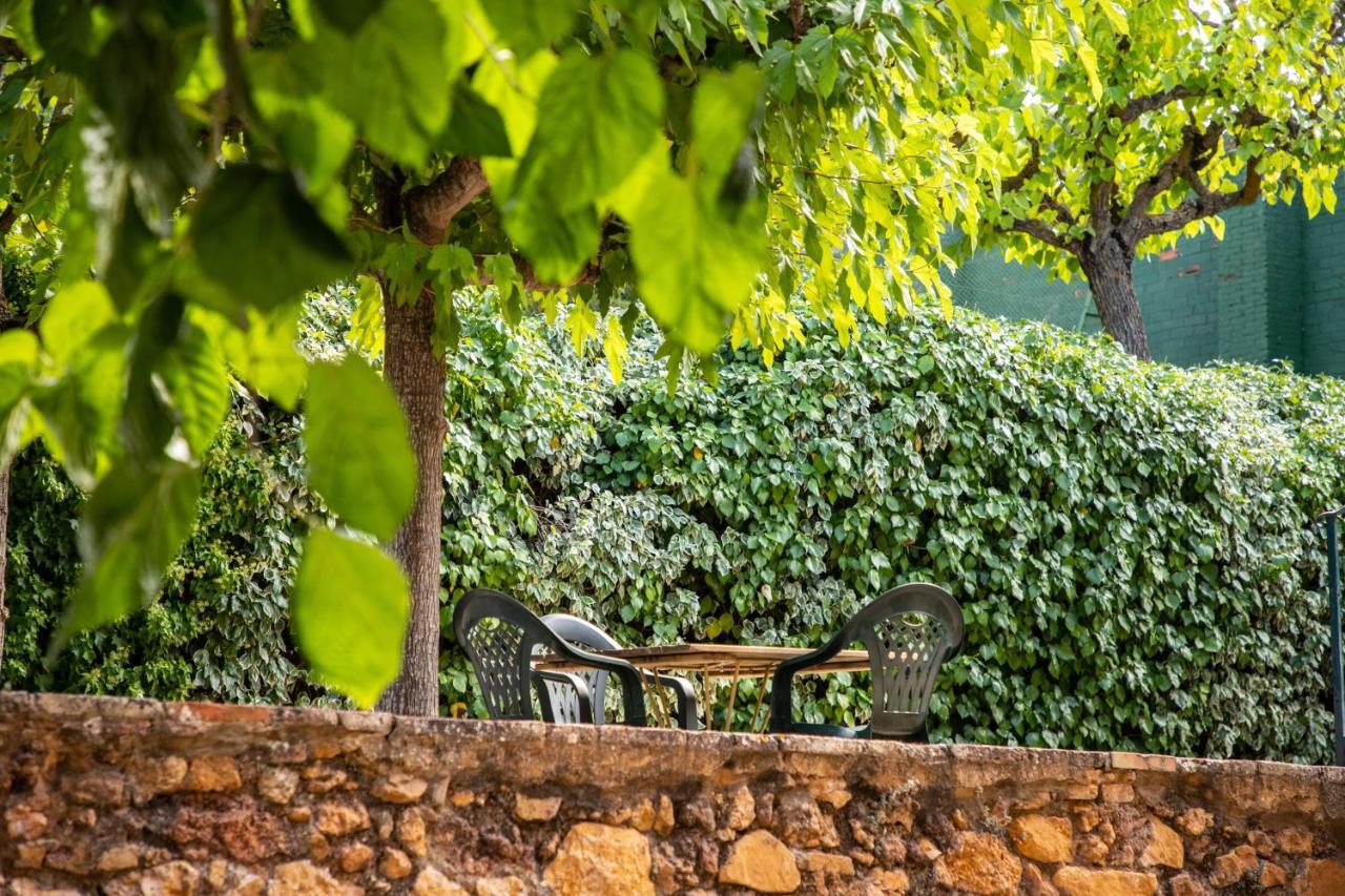 Hotel Rural Y Apartamentos Villa Engracia Espluga de Francolí Esterno foto