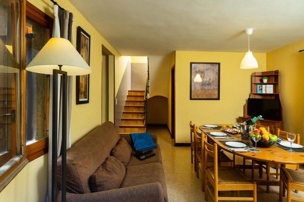 Hotel Rural Y Apartamentos Villa Engracia Espluga de Francolí Esterno foto