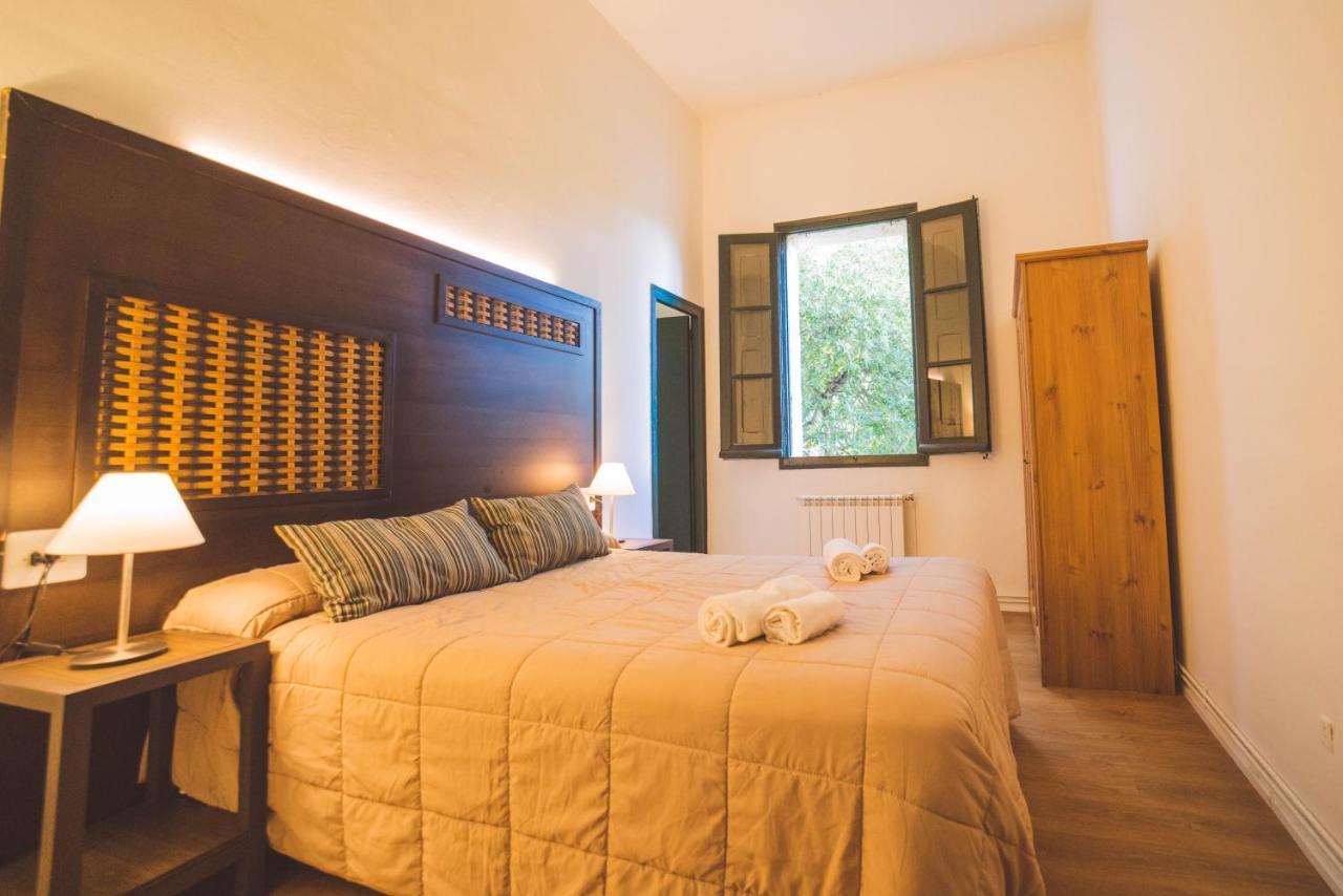 Hotel Rural Y Apartamentos Villa Engracia Espluga de Francolí Esterno foto
