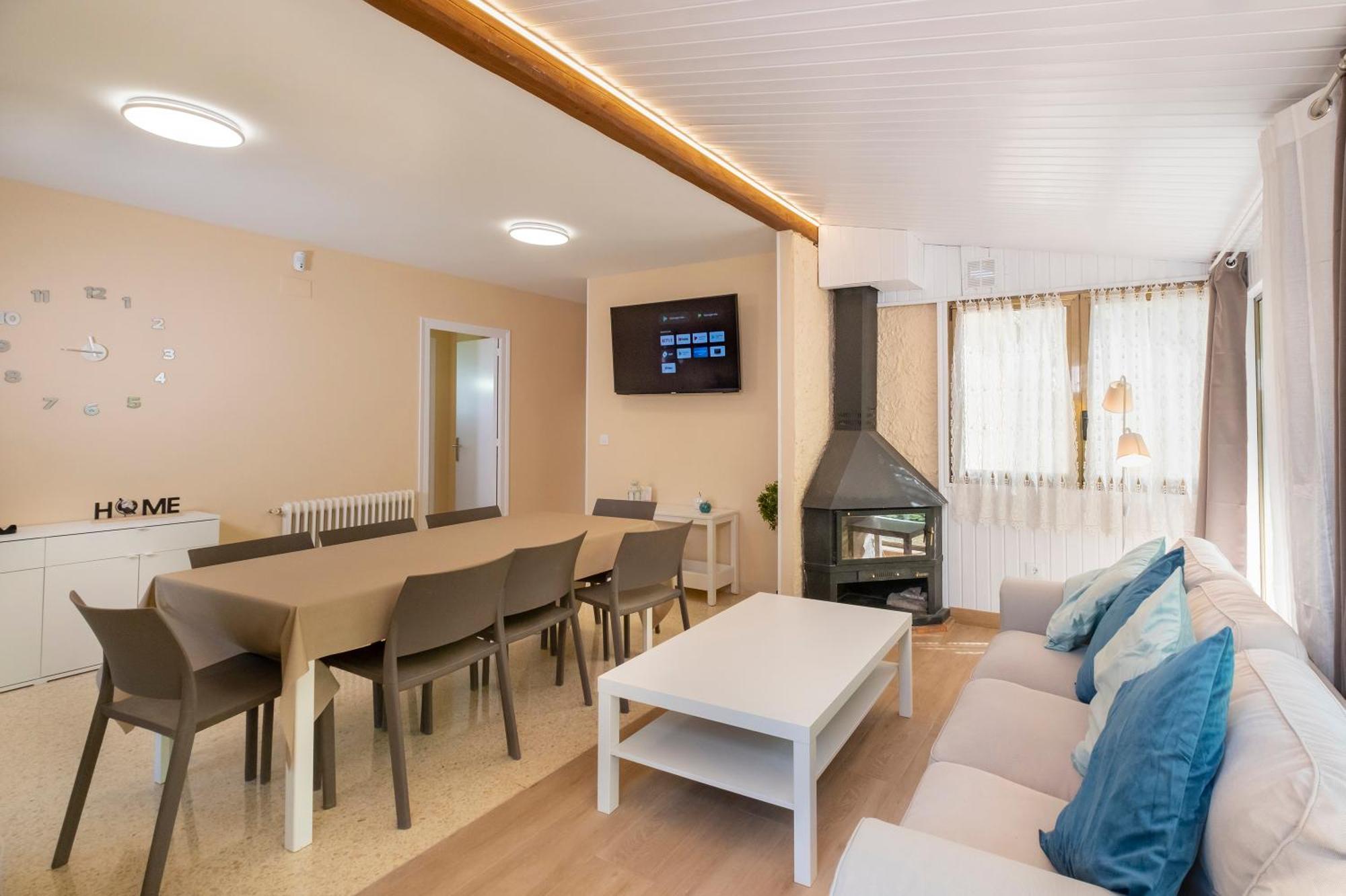 Hotel Rural Y Apartamentos Villa Engracia Espluga de Francolí Esterno foto